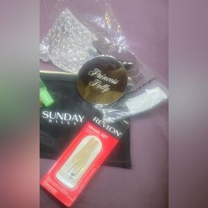 Princess Polly silver compact silver mirror set